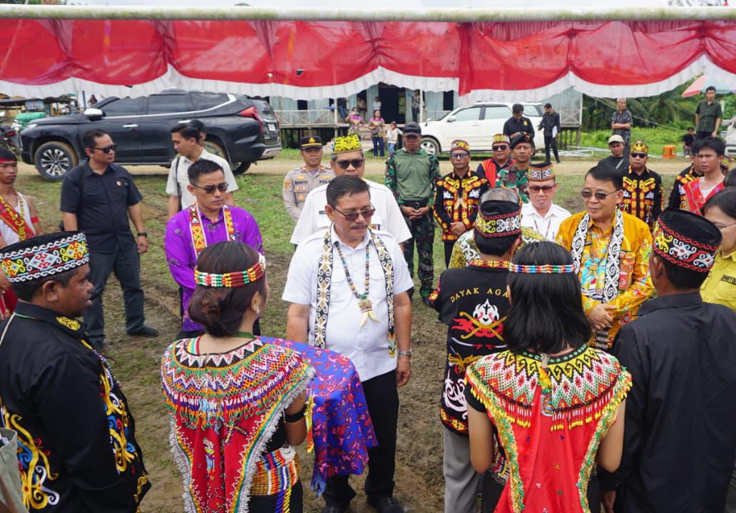 PELESTARIAN: Wagub Kaltara, Ingkong Ala menghadiri festifal Seni dan budaya Dayak Agabag di Tulin Onsoi.     