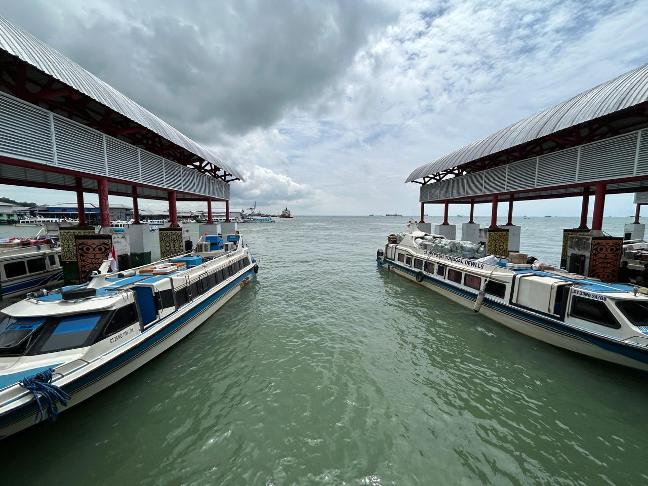 WASPADA : Nahkoda speedboat reguler diharapkan selalu meningkatkan kewaspadaan dalam melakukan pelayaran di saat cuaca kurang bersahabat.