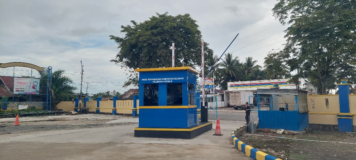 PARKIR: Portal parkir dipasang di Pelabuhan Kayan II, Tanjung Selor.