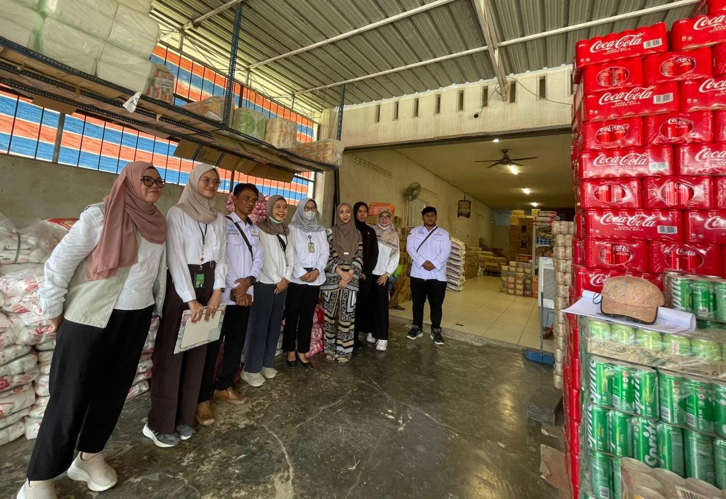 PENGECEKAN : Tim saat turun ke lapangan melakukan pengecekan di wilayah Sebatik.  
