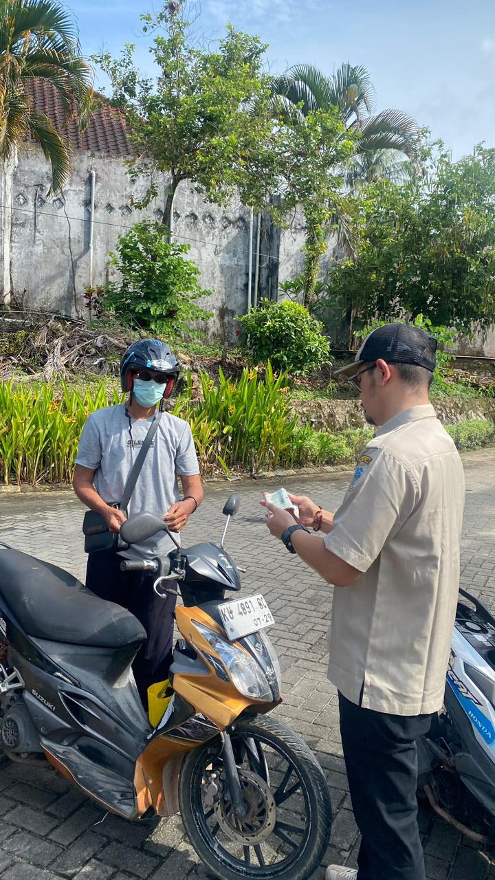 SOSIALISASI : UPT Bapenda Tarakan menggencarkan sosialisasi kepada masyarakat terkait kebijakan tarif pajak kendaraan bermotor yang kini telah kembali ke tarif normal.  