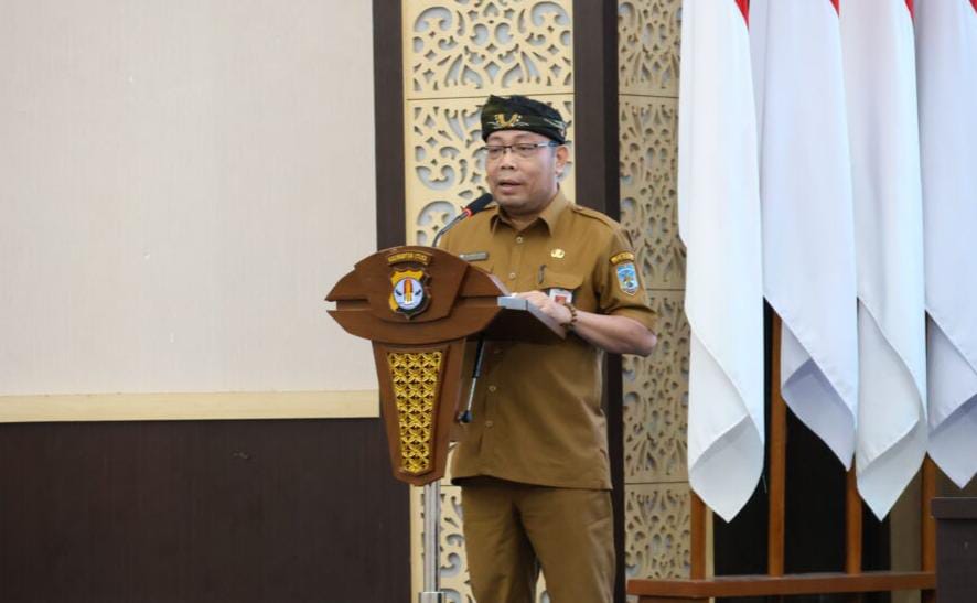HBKN: Asisten Bidang Administrasi Umum Setprov Kaltara, Pollymaart Sijabat menghadiri rapat teknis persiapan lebaran di Kaltara. 