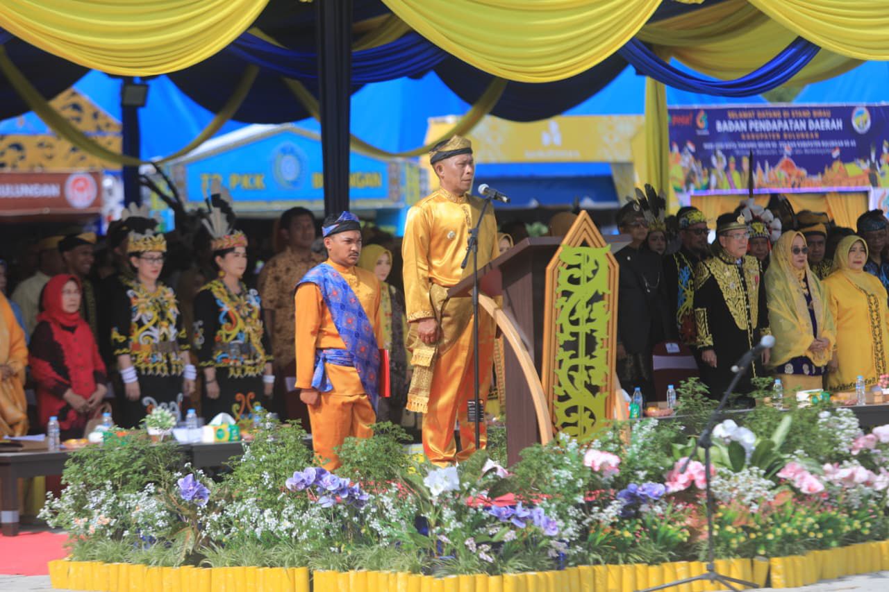 KET FOTO : Bupati Bulungan, Syarwani. (Taslee/Radar Tarakan)