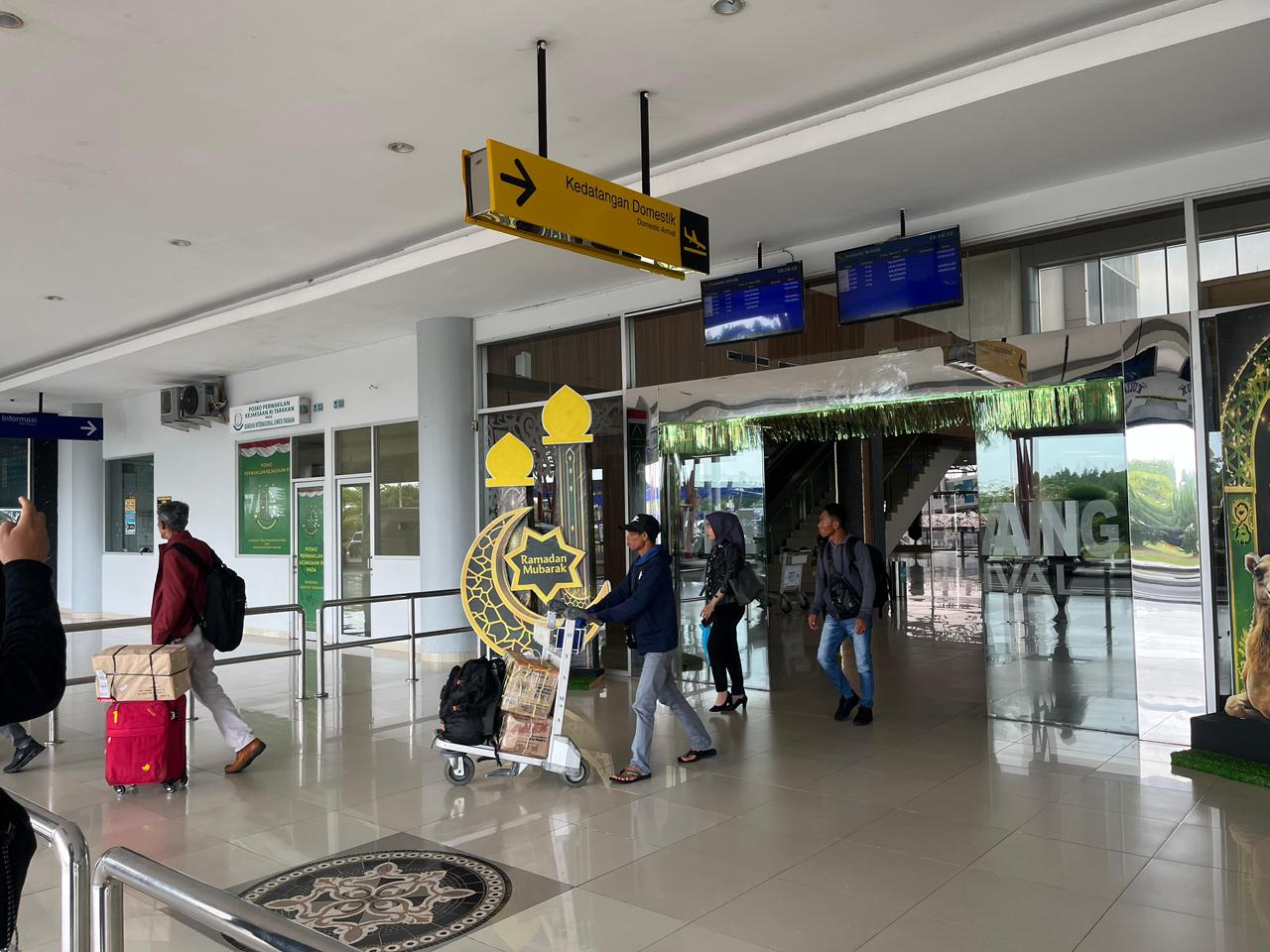 ELIAZAR/RADAR TARAKAN  ARUS BALIK : Diprediksi puncak arus balik Lebaran 2026 di Bandara Juwata Tarakan terjadi pada akhir pekan ini.