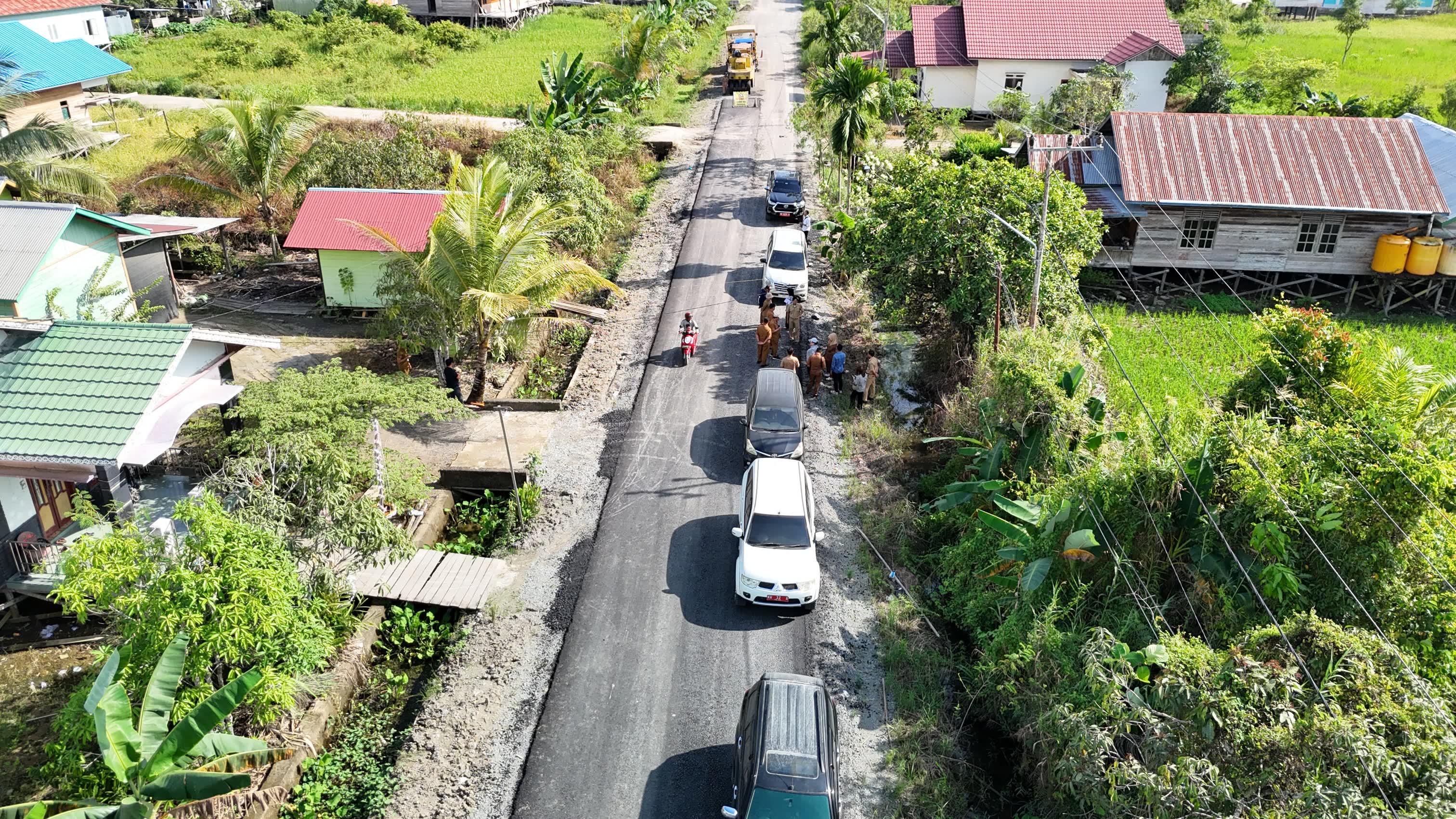 PEMBANGUNAN : Program pembangunan fisik seperti jalan, jembatan dan fasilitas umum lainnya, diperkirakan bergerak bulan ini. (Taslee/Radar Tarakan)   