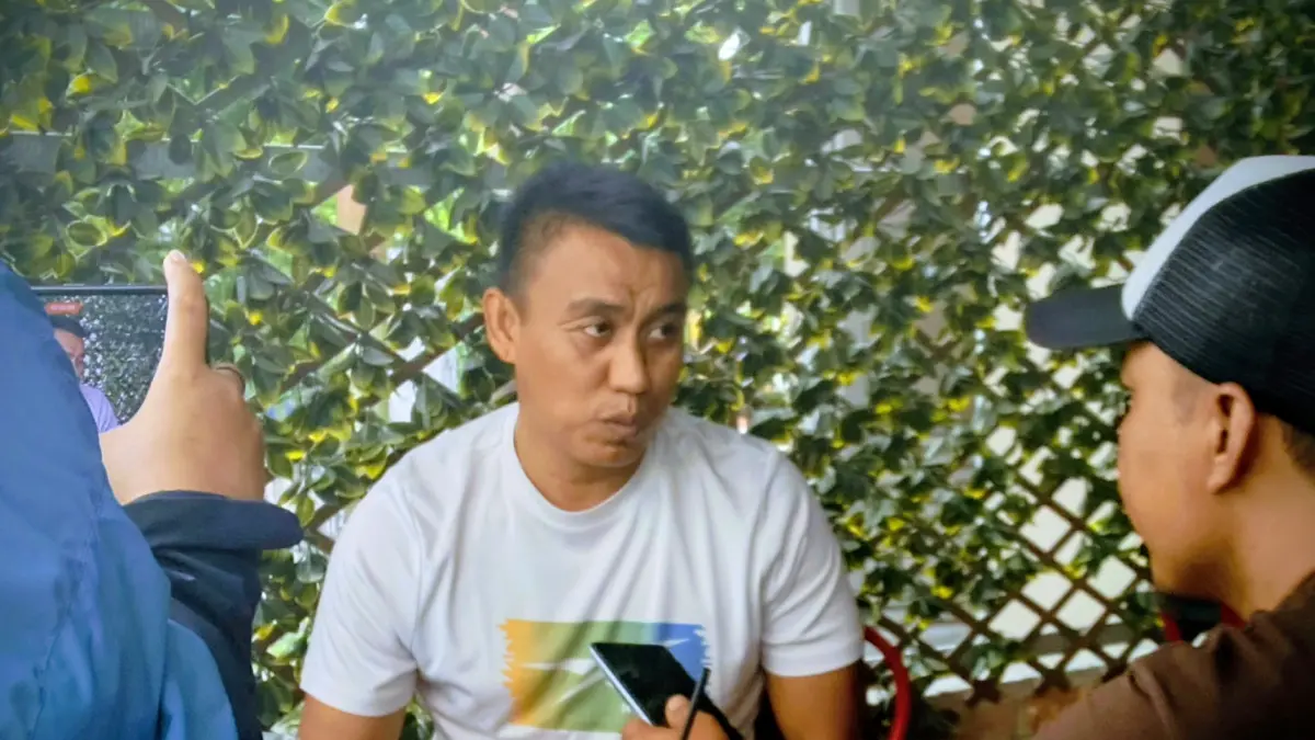 Kepala PT ASDP Indonesia Ferry (Persero) Cabang Balikpapan Kantor Perwakilan Tarakan, Abd Gafur saat diwawancarai awak media.