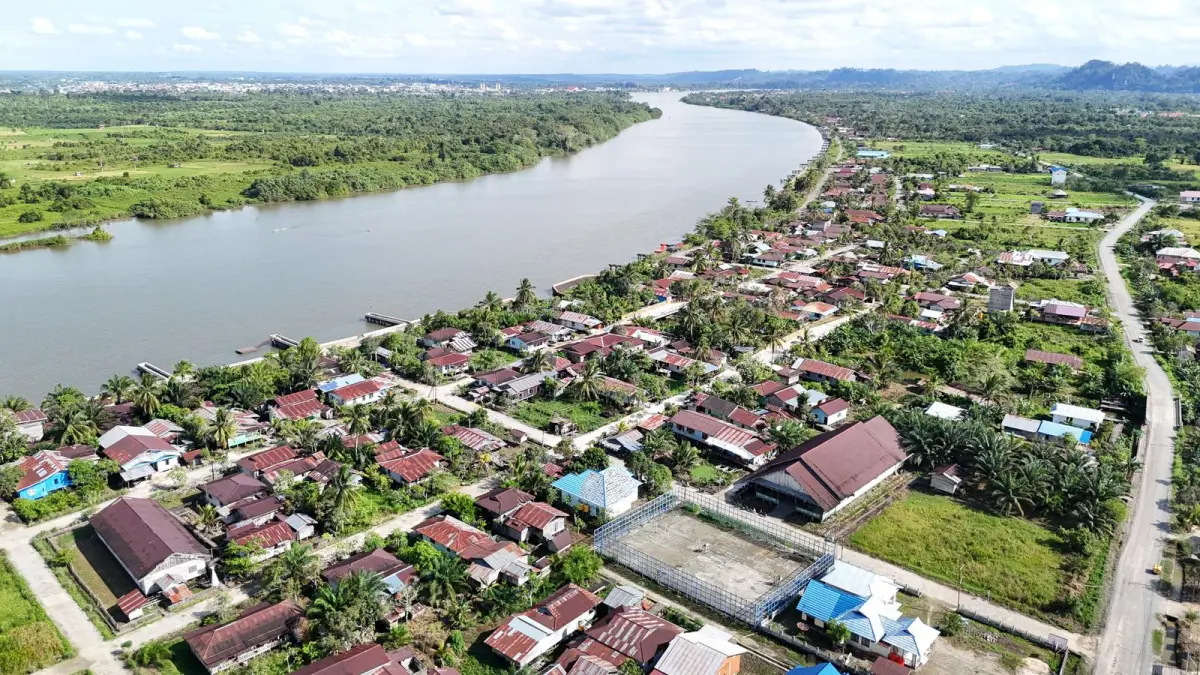 PEMBANGUNAN : Potret salah satu sisi kawasan pemukiman masyarakat di Kabupaten Bulungan.
(Taslee/Radar Tarakan)