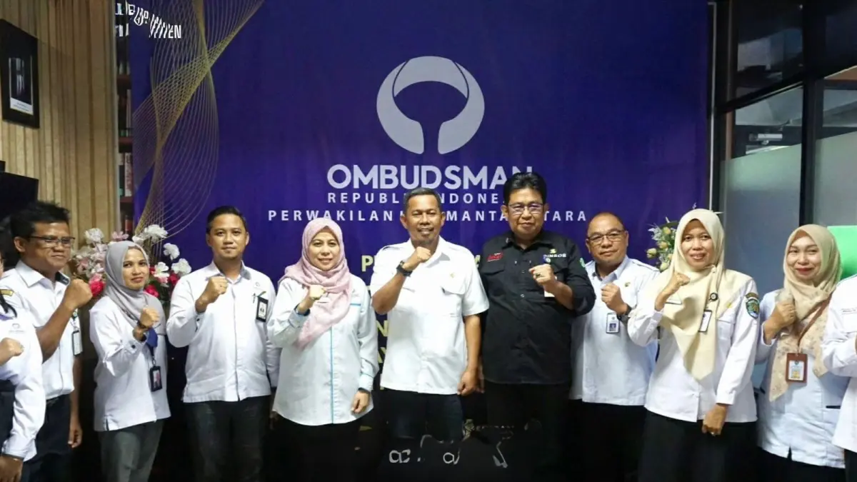 OPINI : Pemkab Bulungan menerima predikat opini baik dari Ombudsman RI. Acara berlangsung di Kota Tarakan.
(Taslee/Radar Tarakan)
