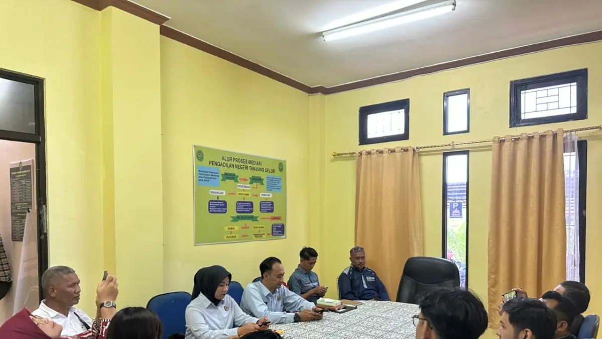 MEDIASI: Suasana mediasi antar warga dengan tergugat di PN Tanjung Selor Kelas I-A. FOTO: DOK PN TANJUNG SELOR