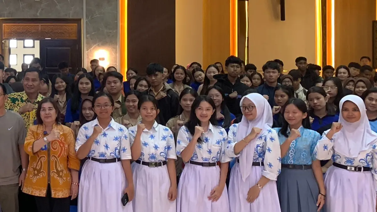 https://cdn-jjmn.jawapos.com/images/10/2026/04/14/ilustrasi-siswa-siswi-se-kabupaten-malinau-usai-mengikuti-sosialisasi-program-beasiswa-desa-sajarna-unggul-foto-diparadar-tarakan-kKle0.webp