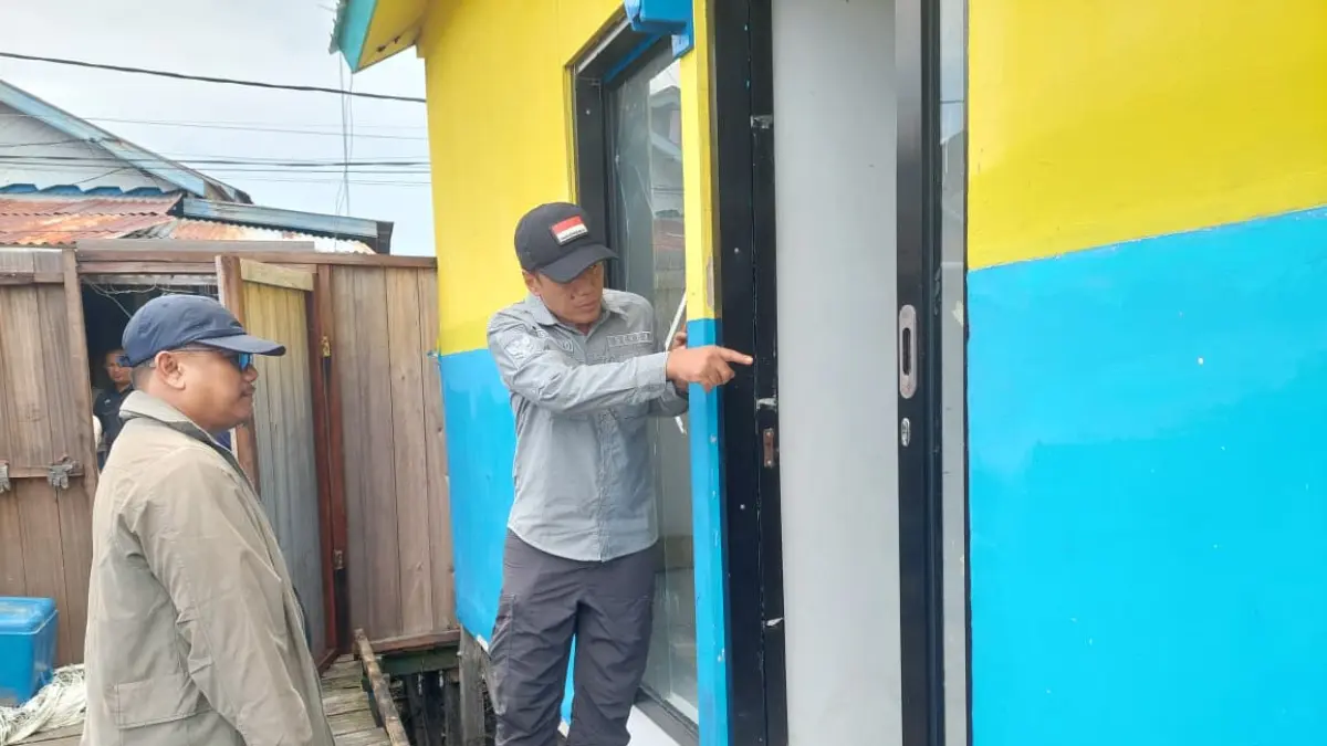 https://cdn-jjmn.jawapos.com/images/10/2026/04/14/tinjau-lapangan-sekda-bulungan-saat-meninjau-bangunan-upi-di-kampung-tias-foto-radar-tarakan-mrcbn.webp