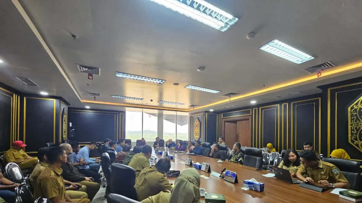 RDP: RDP BBM bersama DPRD Kaltara. FOTO: RADAR TARAKAN
