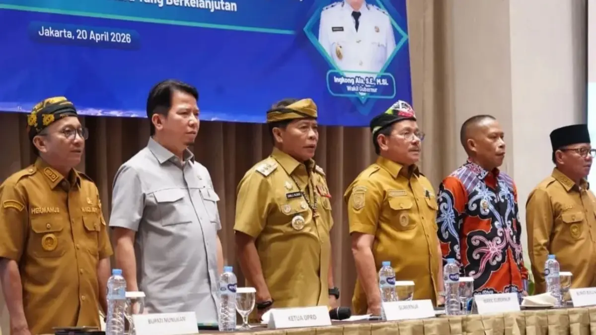 SINERGI : Wakil Bupati Nunukan, Hermanus bersama Gubernur Kaltara, Zainal A. Paliwang saat mengikuti RPJMD Kaltara.&nbsp;