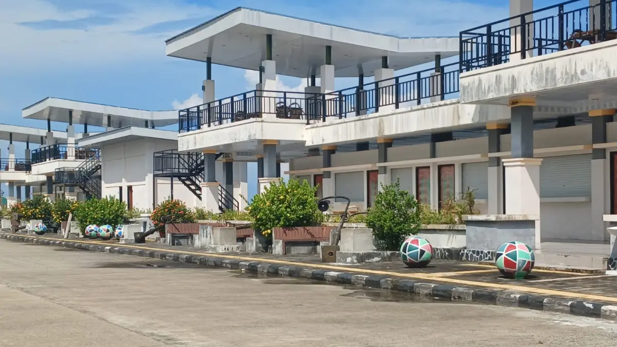 SEPI : Kondisi Pantai Ratu Intan Tarakan. AGUS DIAN ZAKARIA/RADAR TARAKAN&nbsp;