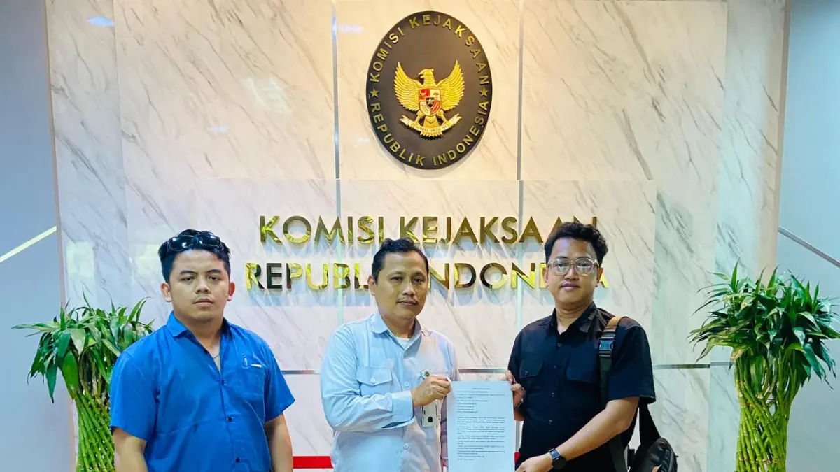 LAPORKAN : Gebrakan dan IMKU mendatangi Komisi Kejaksaan RI untuk menyampaikan catatan kritis terkait penanganan dugaan korupsi dana hibah pariwisata. ISTIMEWA