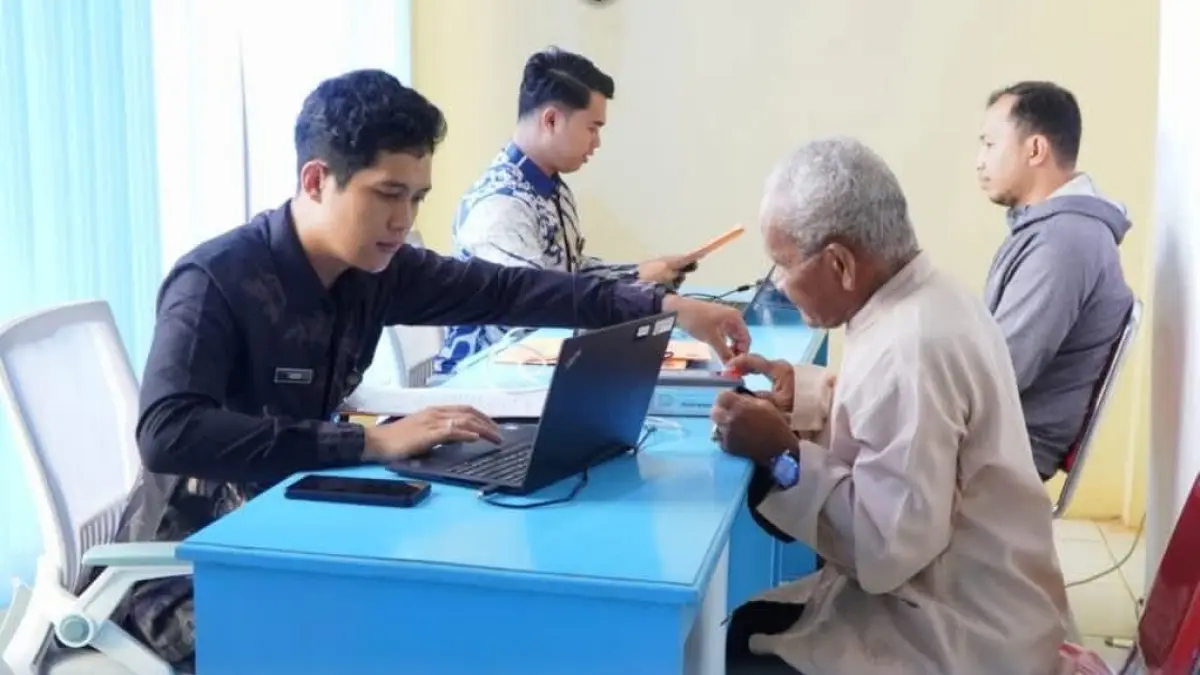 JEMPUT BOLA &nbsp;: Imigrasi Tarakan terus memperluas jangkauan pelayanan keimigrasian melalui program jemput bola di wilayah KTT dan Malinau. ISTIMEWA