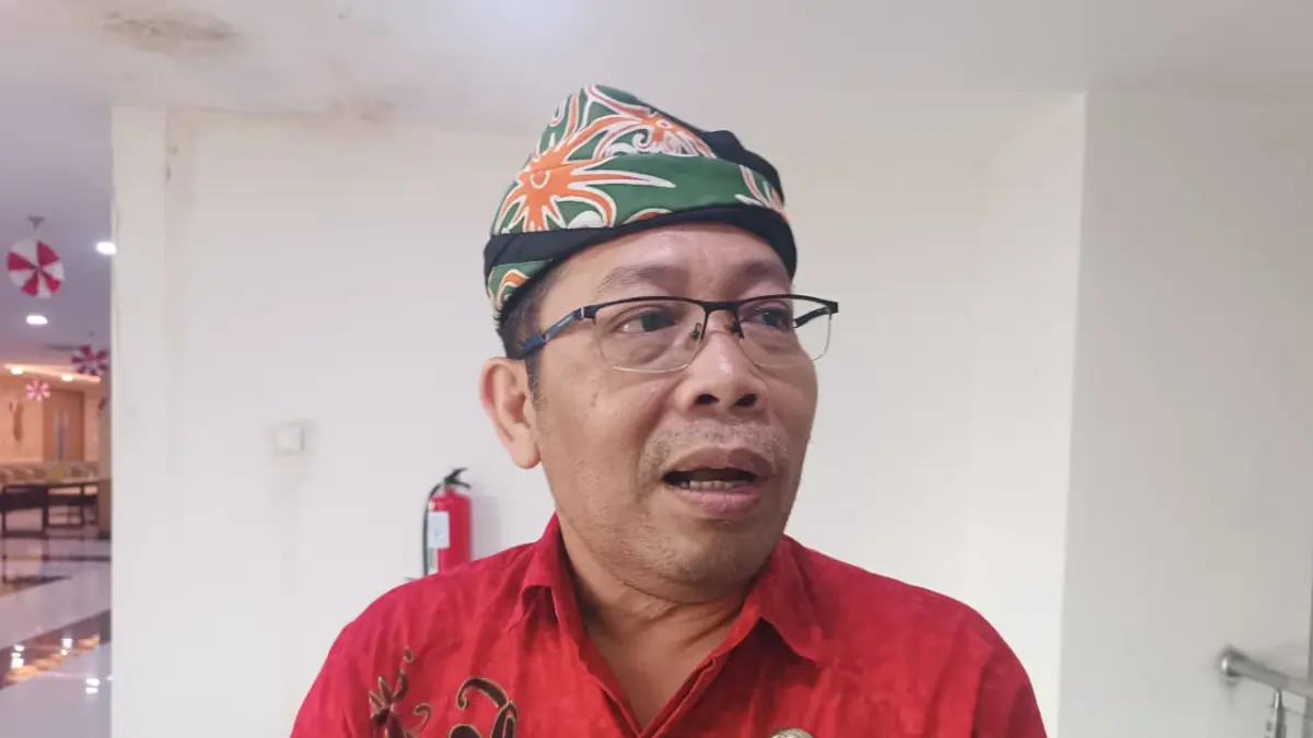 Asisten Bidang Administrasi Umum Setprov Kaltara, Pollymaart Sijabat. FOTO: IWAN K/RADAR TARAKAN