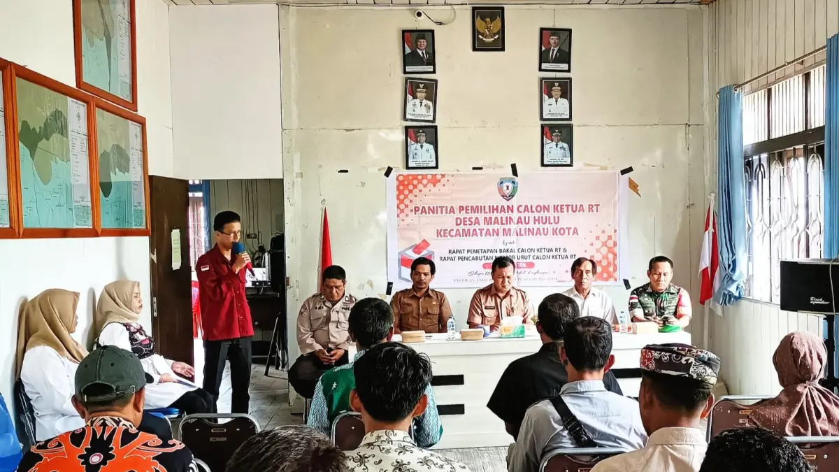 PIL-RT: Suasana rapat penetapan bakal calon ketua RT di Aula Kantor Desa Malinau Hulu, Kabupaten Malinau, Senin (20/4), didominasi calon tunggal. FOTO: DIPA/RADAR TARAKAN