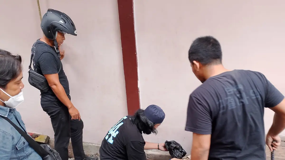 DITEMUKAN : Petugas BNNK Tarakan kembali menemukan lubang tersembunyi yang digunakan pelaku dalam melakukan transaksi sabu-sabu. BNNK TARAKAN&nbsp;