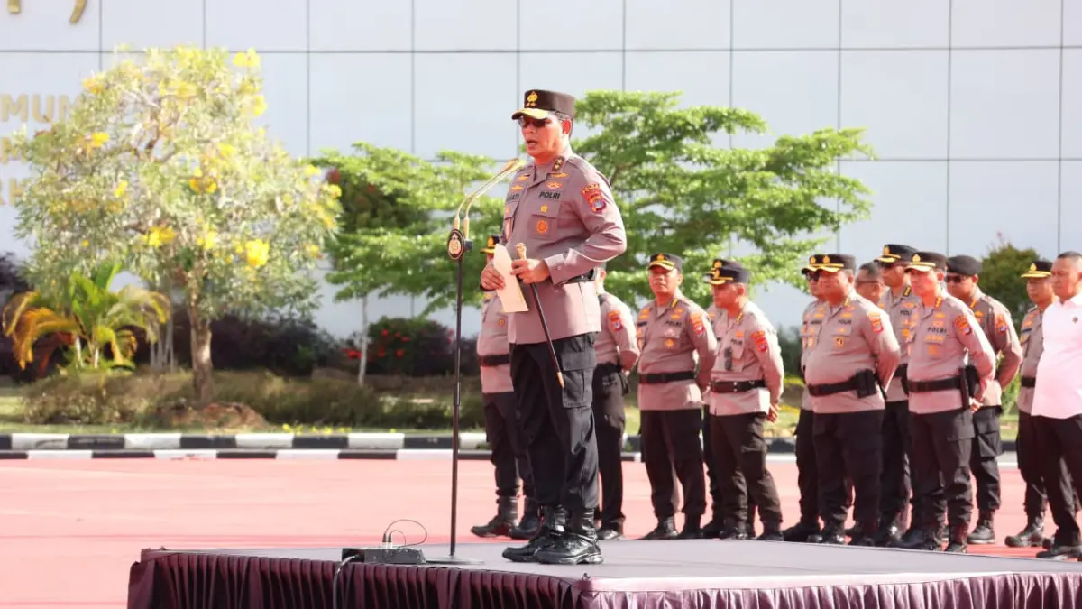 BERIKAN ARAHAN: Kapolda Kaltara memberikan arahan ke jajaran personel Polda Kaltara. FOTO: DOK POLDA KALTARA