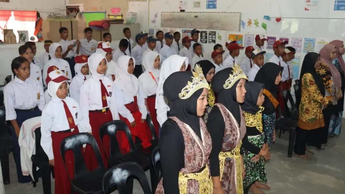 GENERASI BANGSA : Sebanyak 152 siswa-siswi dari kelas 1 hingga kelas 9 yang mengenyam pendidikan di CLC Teck Guan Sebatik.&nbsp;