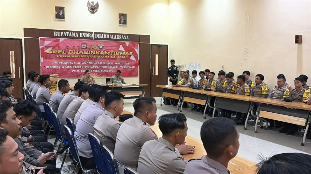 JAGA KAMTIBMAS: Dirbinmas Polda Kaltara memimpin rapat denhan jajaran bhabinkamtibmas. FOTO: DOK POLDA KALTARA