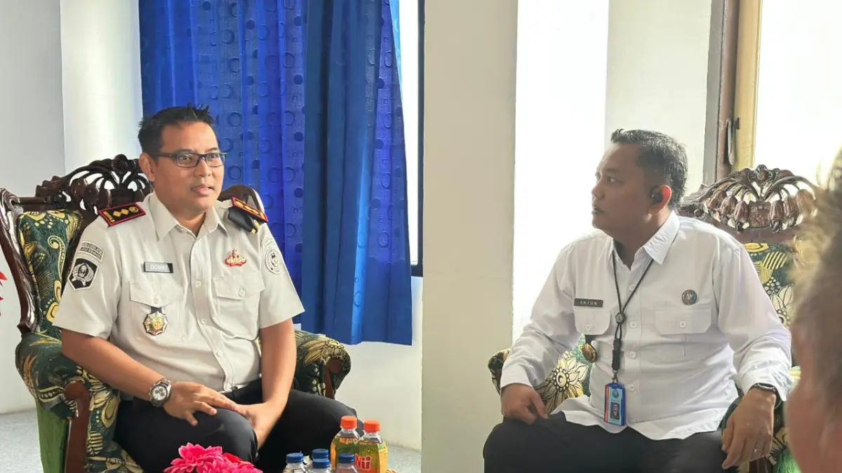 KOORDINASI : Kalapas Nunukan Donny Setiawan beserta jajaran saat bertemu Kepala BNNK Nunukan, Anton.&nbsp;