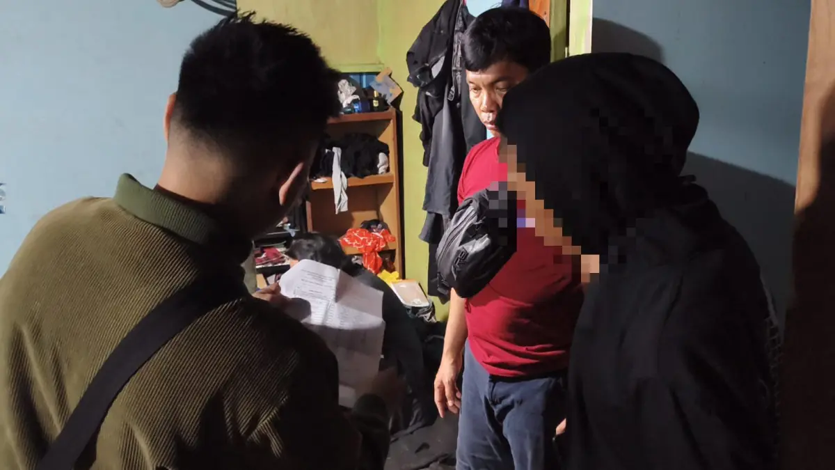 DIAMANKAN : Satresnarkoba Polres Tarakan berhasil mengungkap peredaran sabu di Pantai Amal berdasarkan laporan warga. SATRESNARKOBA POLRES TARAKAN&nbsp;