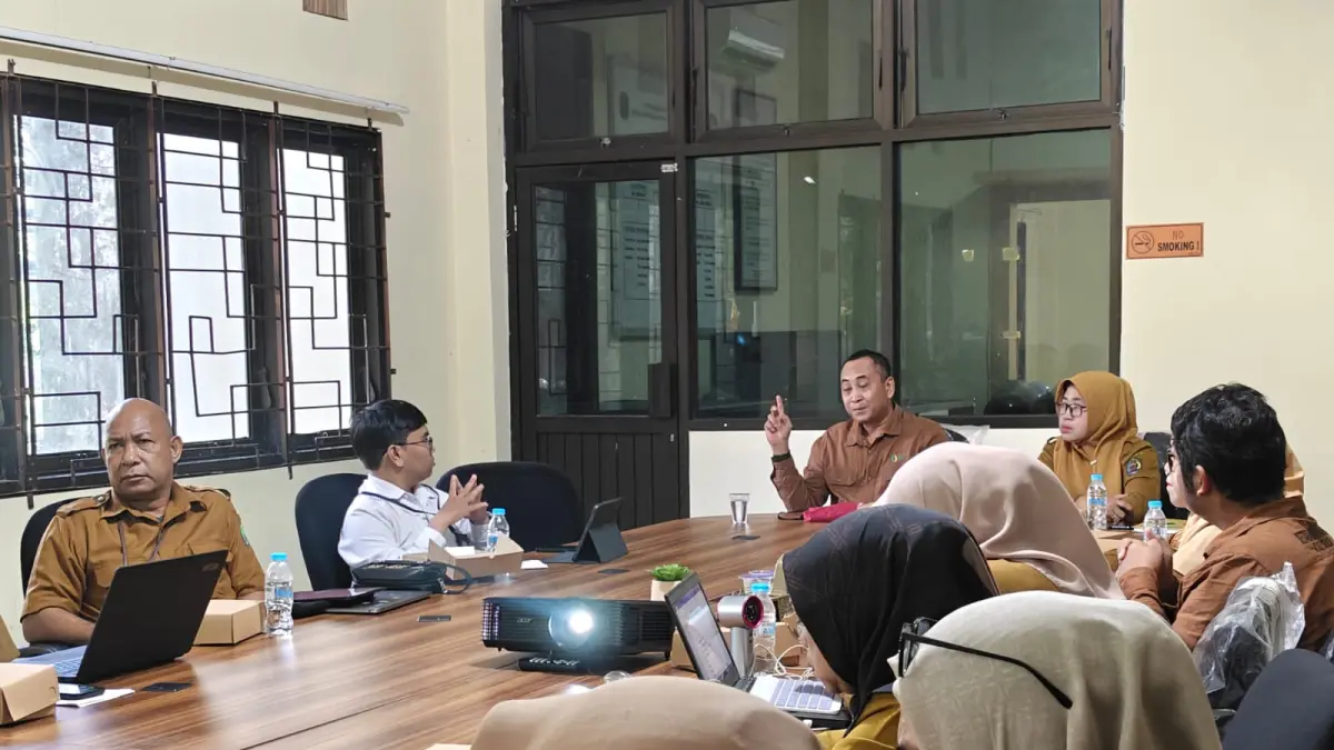 KOORDINASI : Kepala Bidang Ketahanan Pangan Dinas Pertanian dan Ketahanan Pangan Provinsi Kalimantan Utara, Suhaeli saat memimpin rapat penyusunan Food Security and Vulnerability Atlas (FSVA).&nbsp;