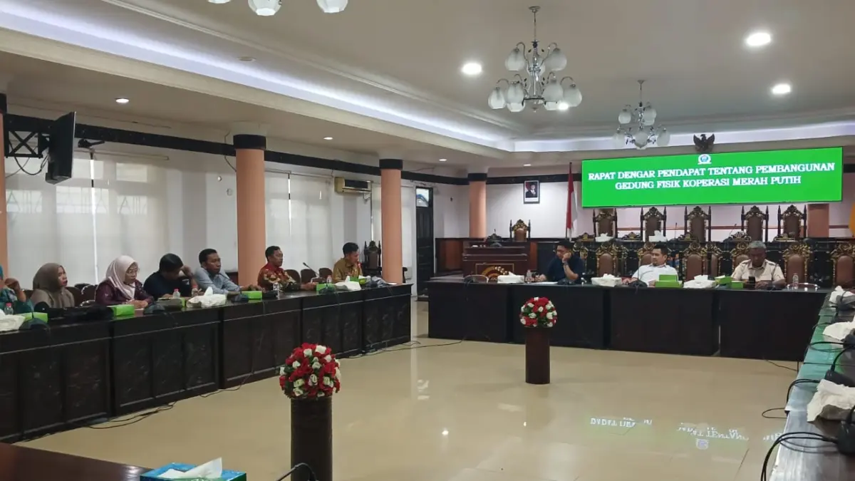 RDP : Suasana RDP pembahasan koperasi di DPRD Tarakan beberapa waktu lalu. AGUS DIAN ZAKARIA/RADAR TARAKAN