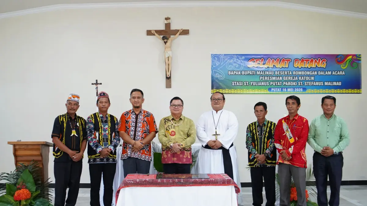 DIPA/RADAR TARAKAN

RESMI: Asisten Perekonomian dan Pembangunan Setda Malinau, Agustinus saat meresmikan gedung Gereja Katolik Stasi Santo Yulianus di Desa Putat.