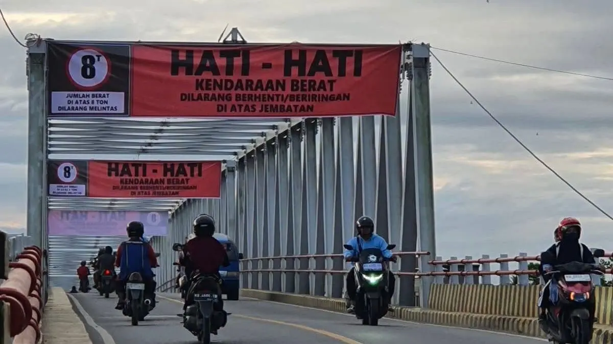 ILUSTRASI: Jembatan Malinau Kota satu-satunya akses ke Malinau Utara selama puluhan tahun. FOTO: DIPA/RADAR TARAKAN