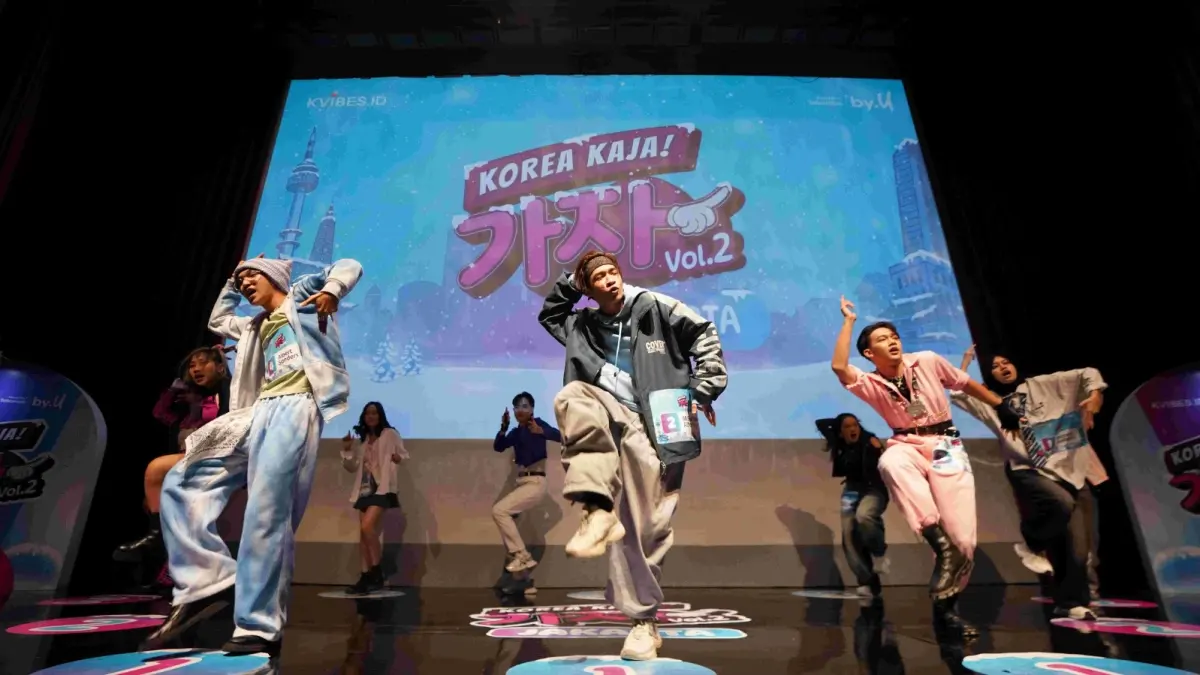 Korea Kaja Vol.3 _1A-1B: Telkomsel melalui by.U hadirkan kembali Korea Kaja Vol.3 dengan membuka akses yang lebih merata lewat roadshow di lima kota besar; Jakarta, Palembang, Pontianak, Solo, dan Bandung. Progam ini menjadi wadah kompetisi bagi pecinta K-Culture untuk berekpresi dan menikmati hiburan bersama komunitas