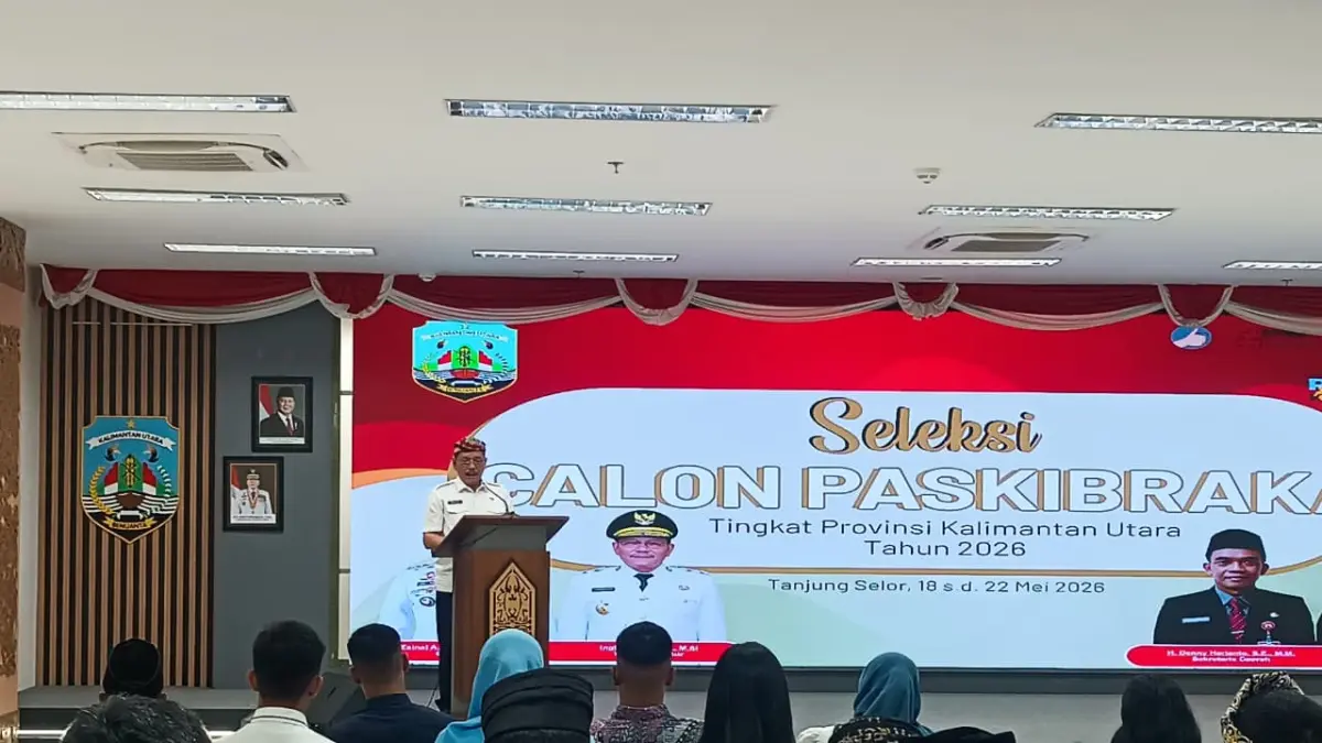 PETUGAS: Wagub Kaltara Ingkong Ala saat membuka secara resmi seleksi, Paskibraka tingkat Kaltara. FOTO: IWAN K/RADAR TARAKAN