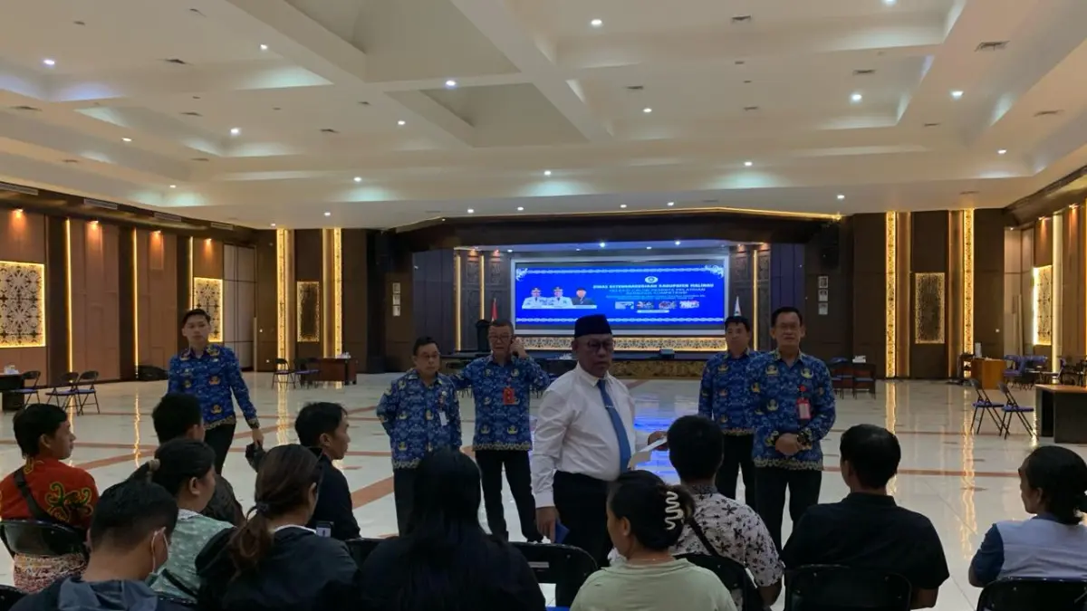 DIPA/RADAR TARAKAN
MOTIVASI: Wabup Jakaria saat memberi motivasi kepada puluhan perserta pelatihan luar daerah.