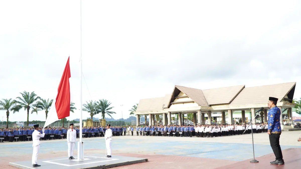 MOMENTUM: Pelaksanaan upacara Harkitnas 2026 di Tanjung Selor, Rabu (20/5). FOTO: DKISP KALTARA
