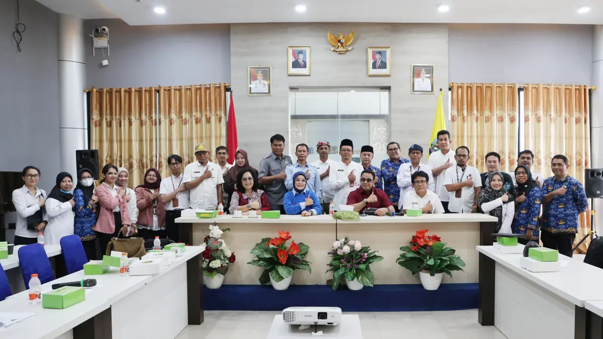 KEBIJAKAN: Pengabadian momen usai rapat pembahasan regulasi tentang penanganan HIV/AIDS. FOTO: HUMAS DPRD KALTARA