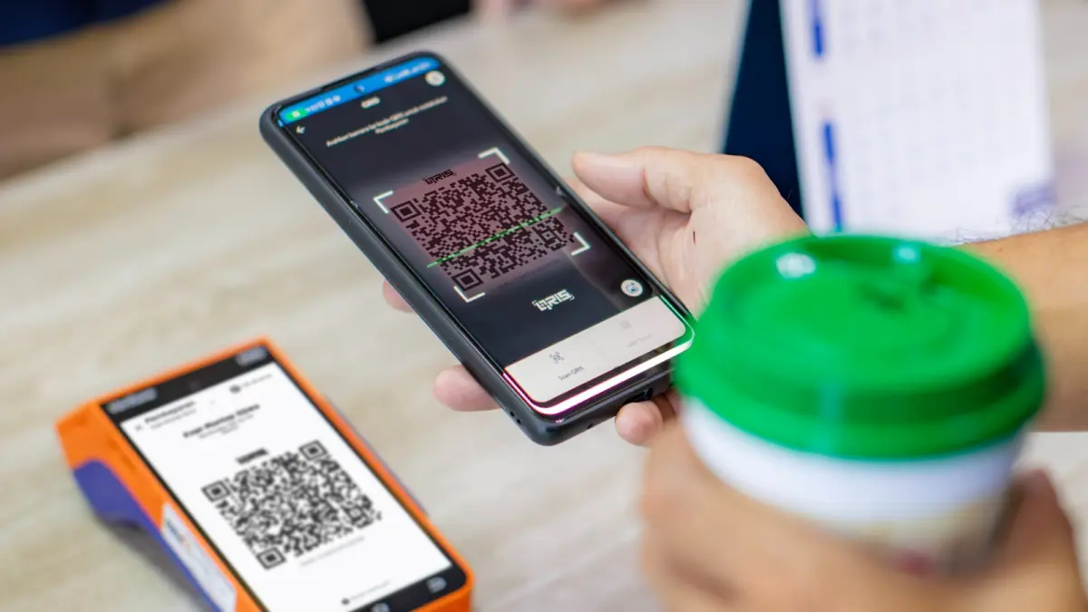 Transaksi pembayaran menggunakan QRIS semakin memudahkan masyarakat dan merchant dalam melakukan transaksi digital secara cepat dan praktis.