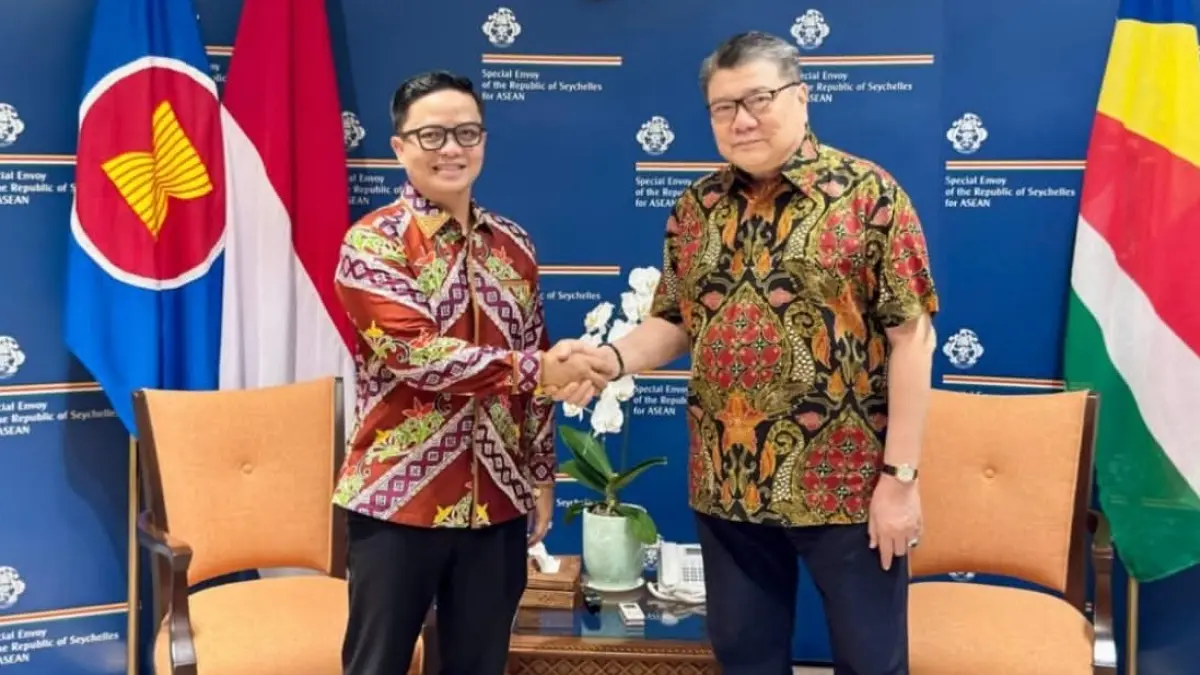AUDIENSI: Bupati Kabupaten Tana Tidung, Ibrahim Ali melaksanakan silaturahmi dan audiensi bersama Nico Barito di Kantor Consulare General of Seychelles Jakarta, Minggu (24/5).