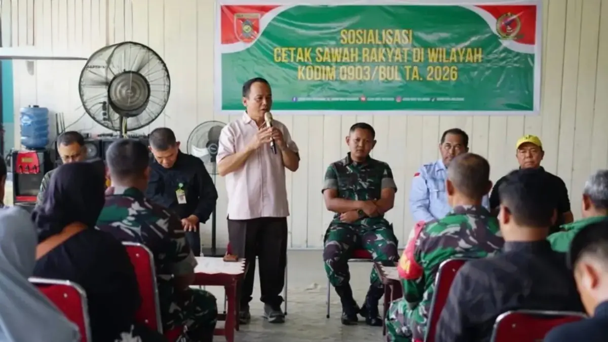 CSR : Wabup Bulungan Kilat menyampaikan arahan terkait Cetak Sawah Rakyat (CSR) di wilayah Kodim 0903/Bulungan.
(Taslee/Radar Tarakan)