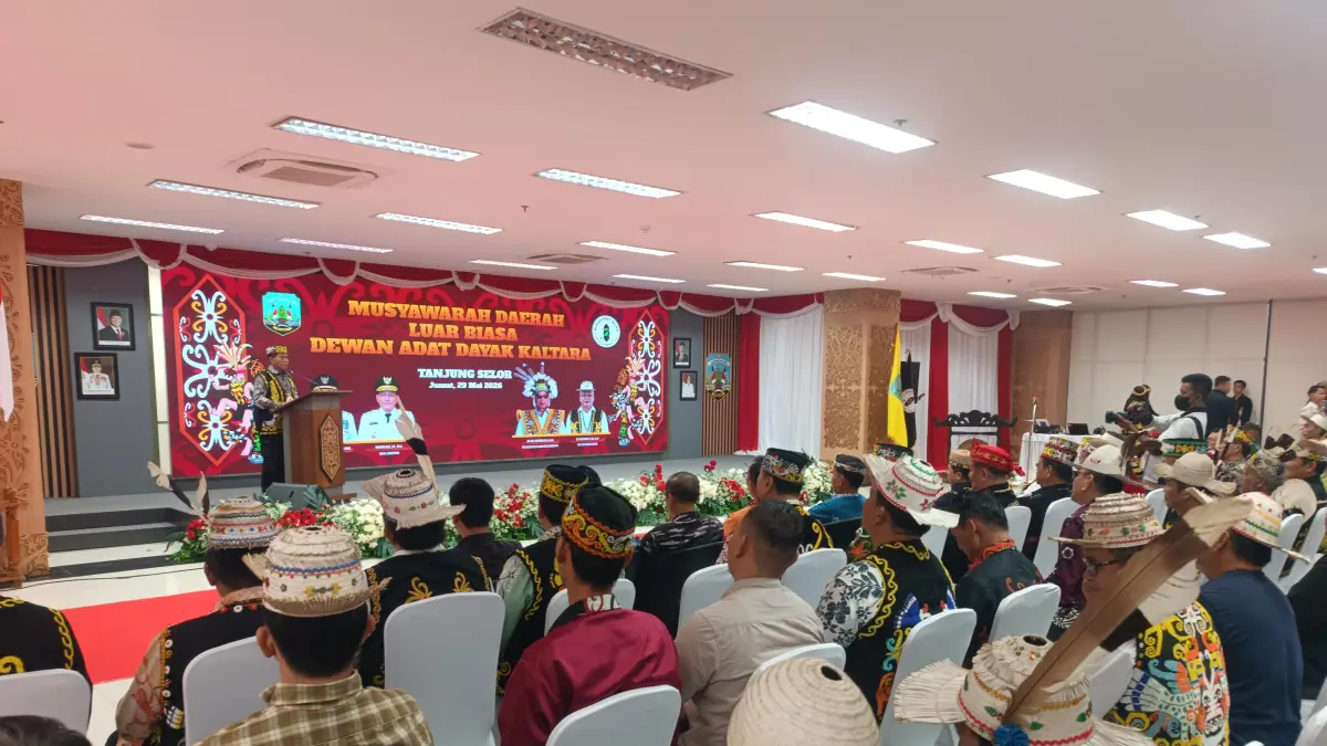 KOLABORASI: Gubernur Kaltara, Zainal Arifin Paliwang saat sambutan pada Musdalub DAD Kaltara di Tanjung Selor. FOTO: IWAN K/RADAR TARAKAN