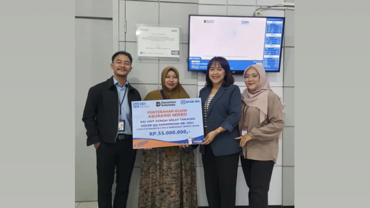 Melalui produk asuransi mikro, nasabah memperoleh perlindungan atas berbagai risiko yang berpotensi menimbulkan kerugian finansia