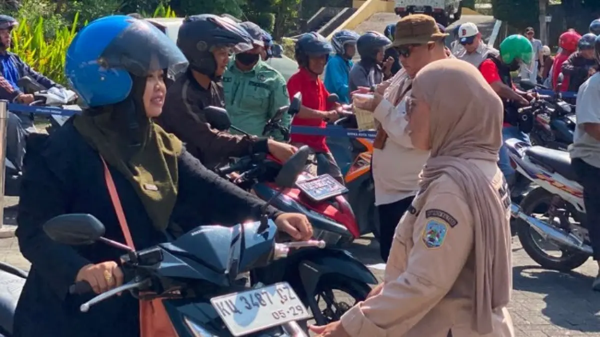 MENUNGGAK : Operasi P2KB yang digelar Samsat Tarakan didapri 85 yang menunggak pajak.&nbsp;ISTIMEWA