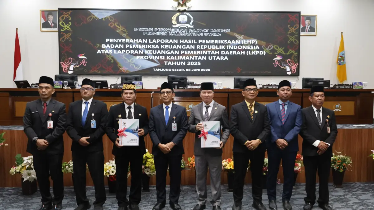 KEUANGAN: Penyerahan LHP BPK RI atas LKPD Kaltara tahun 2025. FOTO: HUMAS DPRD KALTARA