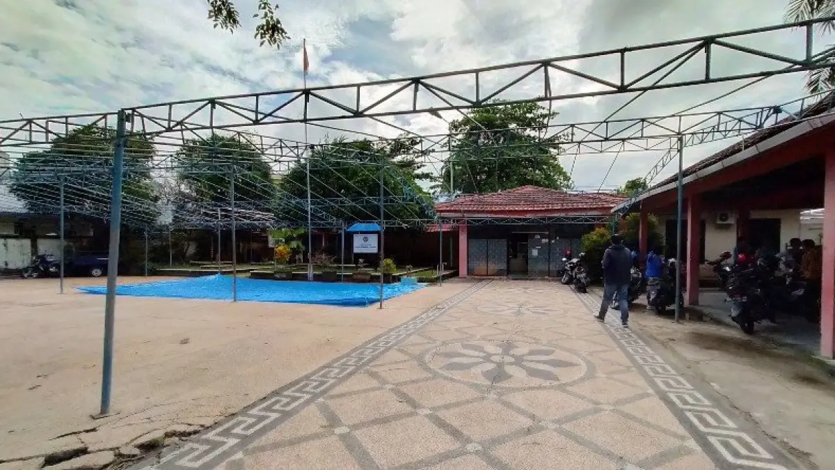 MENUNGGU REKOMENDASI : Kantor Kelurahan Pamusian Kecamatan Tarakan Tengah. AGUS DIAN ZAKARIA/RADAR TARAKAN