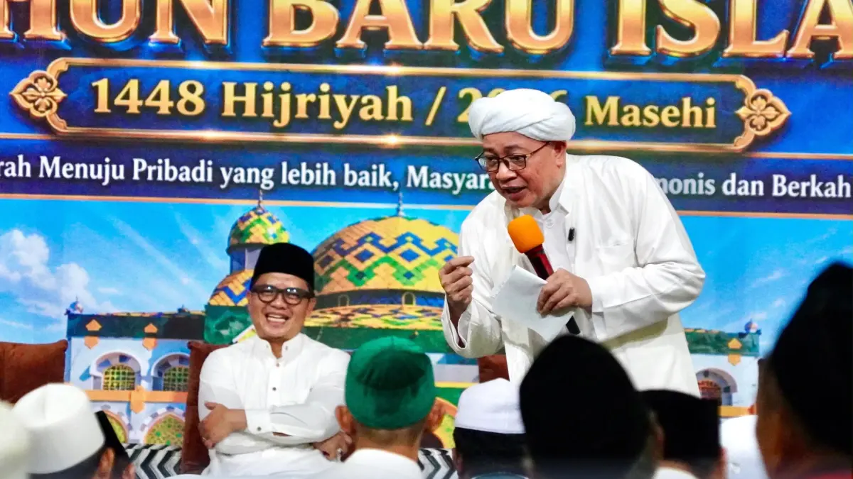 TAUSIAH; Tabligh akbar dalam rangka menyambut tahun 1448 Hijriah, Senin malam (15/6).FOTO: DISKOMINFO