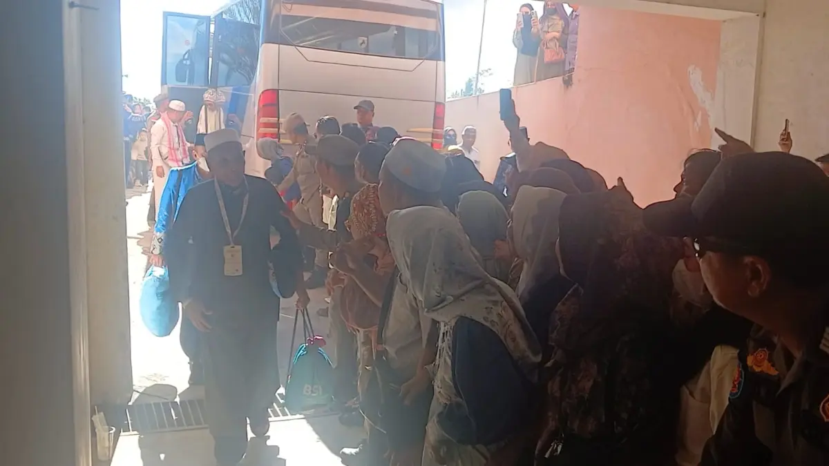 DISAMBUT : Jemaah Haji asal Tarakan tiba di Baitul Izzah Islamic Center Tarakan.