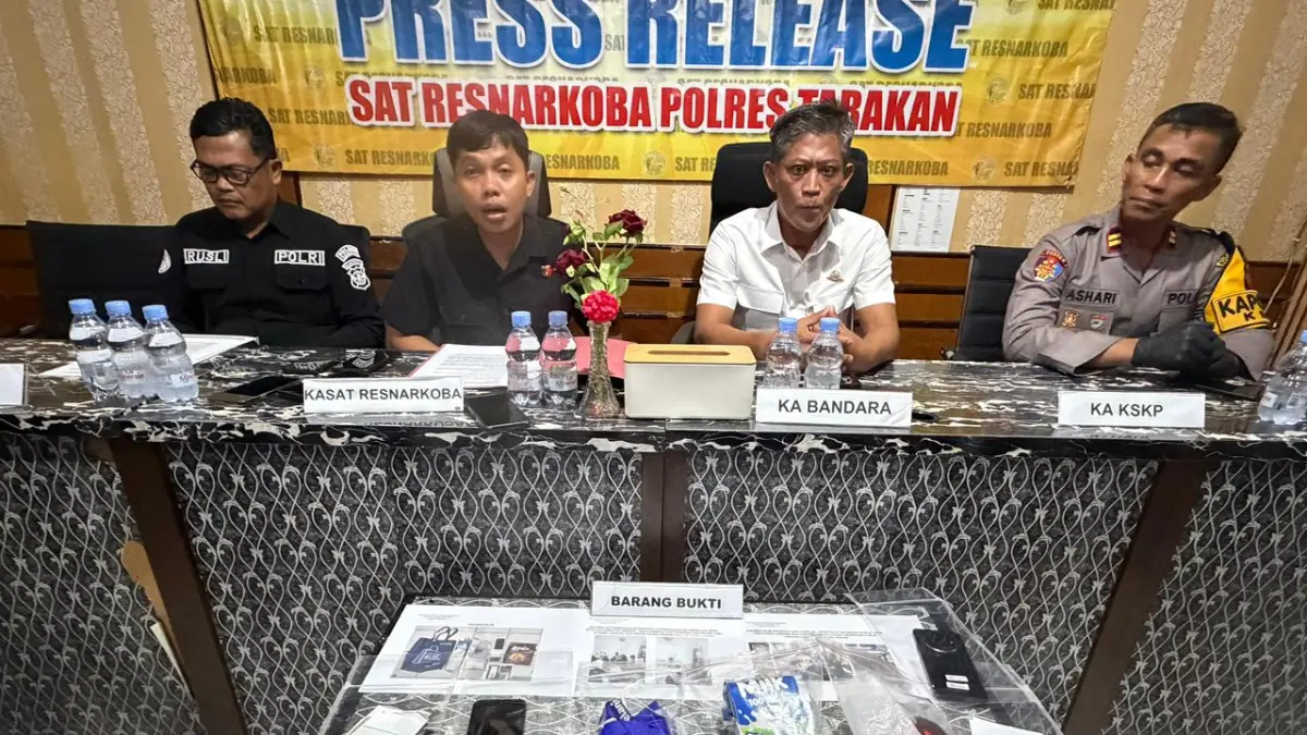 MODUS BARU : Aparat kepolisian kembali mengungkap modus baru penyelundupan narkotika jenis sabu yang memanfaatkan jalur penumpang di Bandara Internasional Juwata Tarakan. ELIAZAR/RADAR TARAKAN&nbsp;