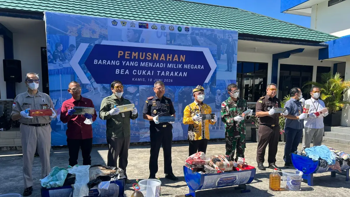 PEREDARAN : Bea Cukai Tarakan masih ditemukan masuknya tembakau iris tanpa pita cukai ke wilayah Tarakan. ELIAZAR/RADAR TARAKAN&nbsp;