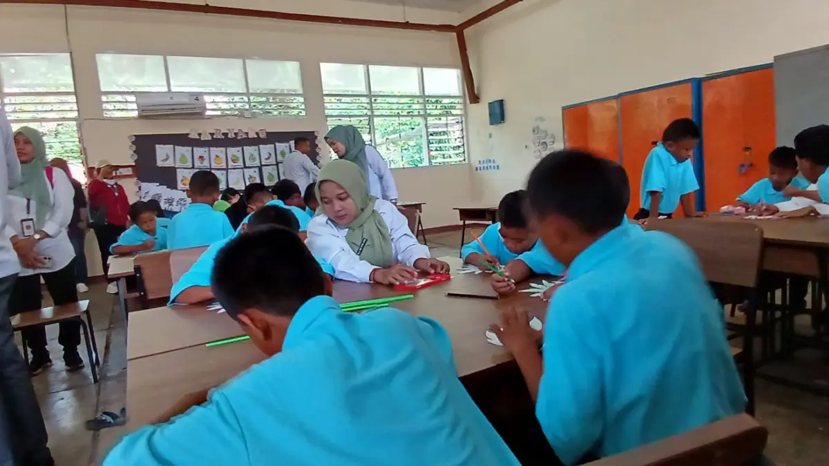 BELAJAR : Aktivitas siswa Sekolah Rakyat 59 Tarakan tetap berlangsung di tengah persiapan perpindahan ke gedung baru. AGUS DIAN ZAKARIA/RADAR TARAKAN